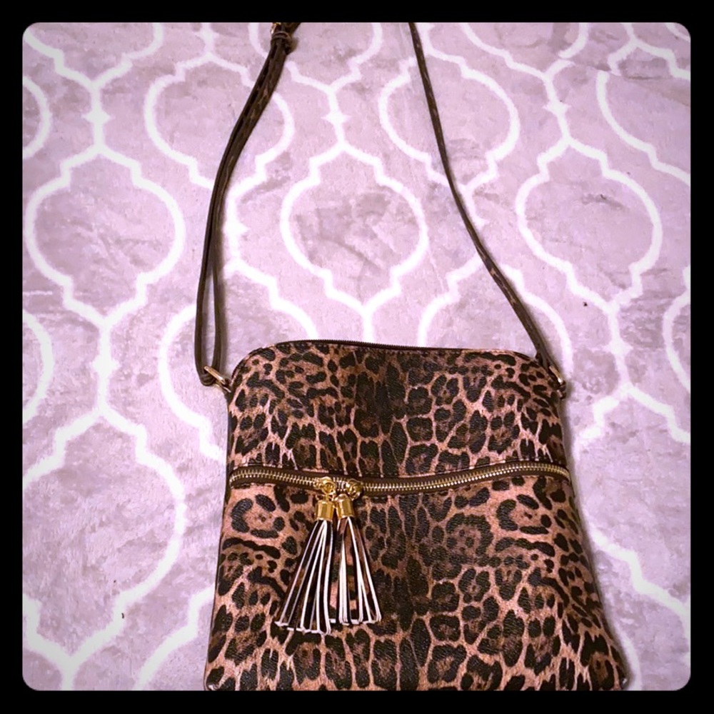 Leopard print crossbody bag